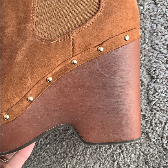 Sold!!wedge boots! Never worn . Took tags off - Picture 6 of 7